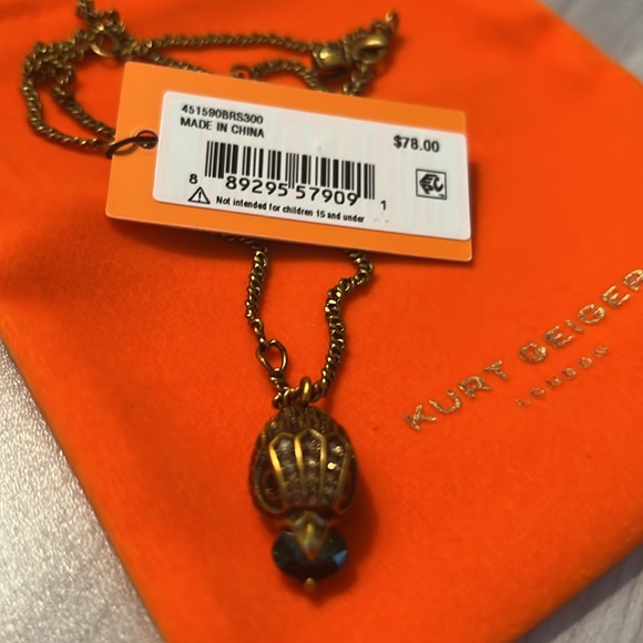 Kurt Geiger Eagle with green Gem Necklace 16inch - Picture 5 of 6